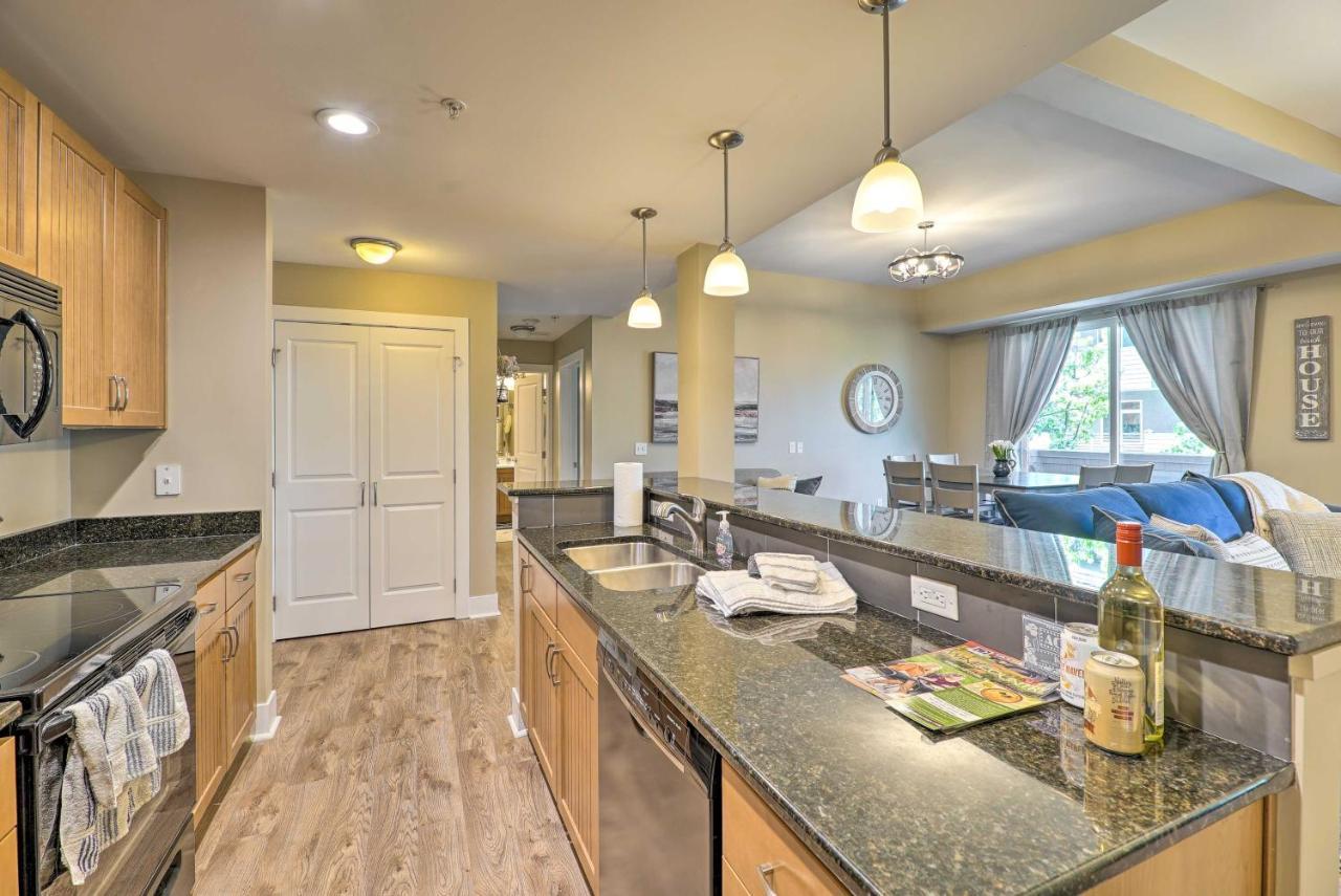 Grand Haven Condo - Walk To Nearby Hot Spots! Exteriör bild