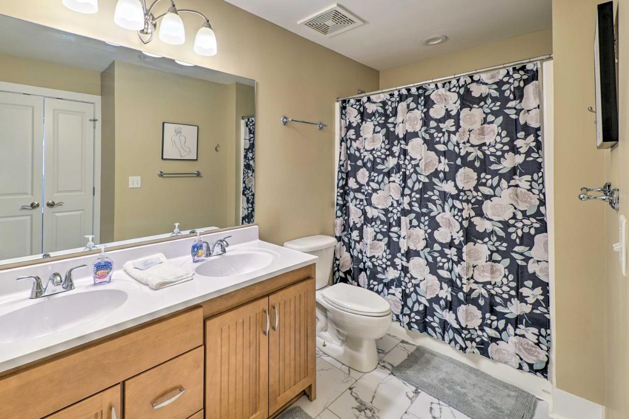 Grand Haven Condo - Walk To Nearby Hot Spots! Exteriör bild