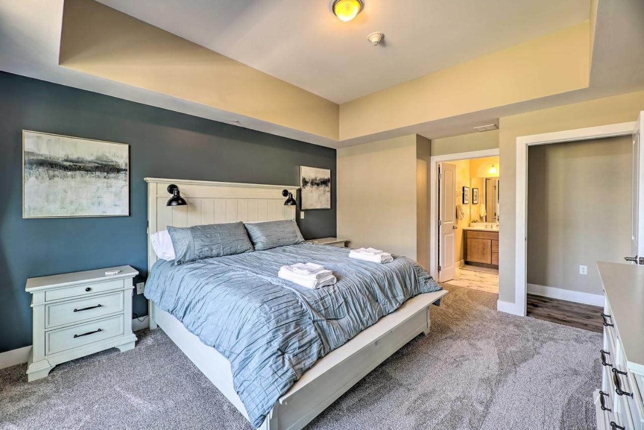 Grand Haven Condo - Walk To Nearby Hot Spots! Exteriör bild